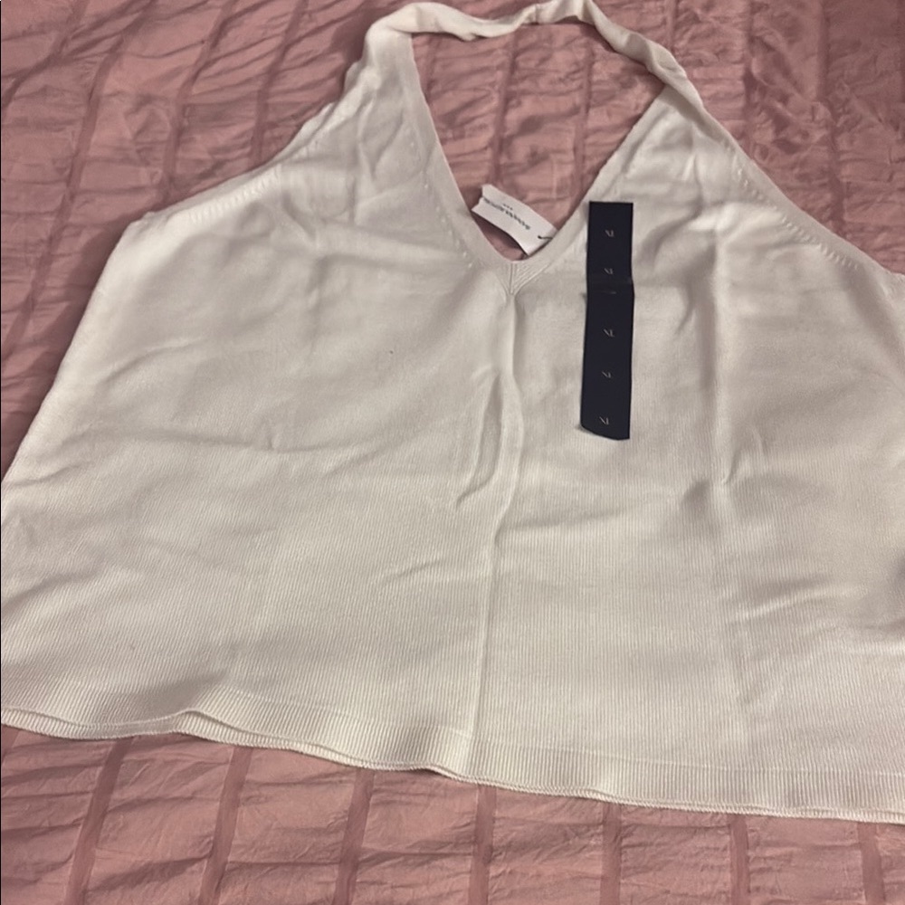 Banana Republic Cream Sleeveless Crop Camisole halter top brand new lightweight